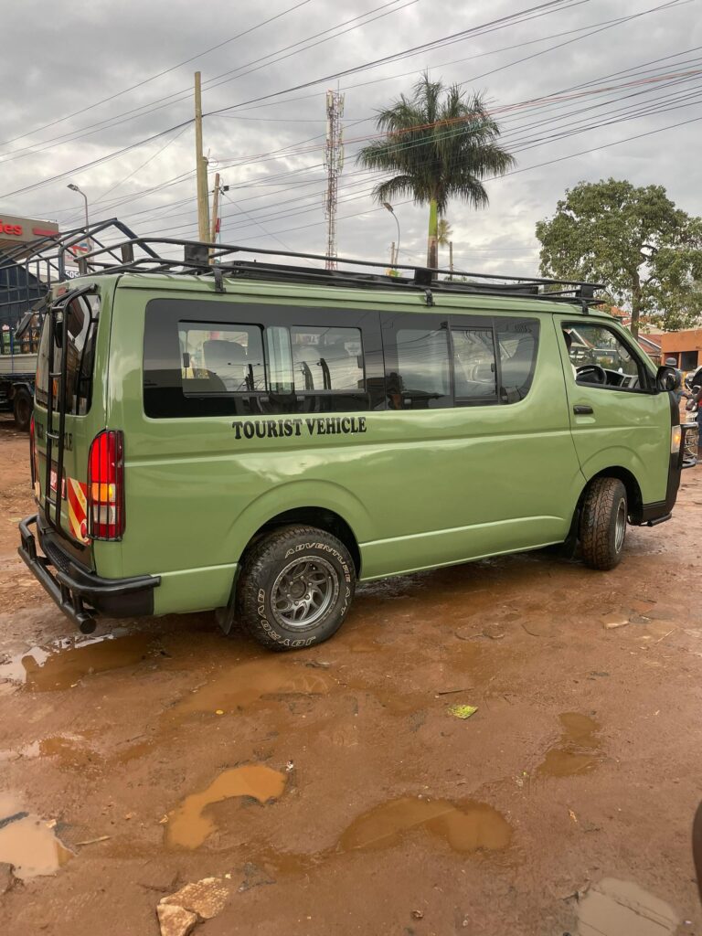 Hire a safari Van East Africa